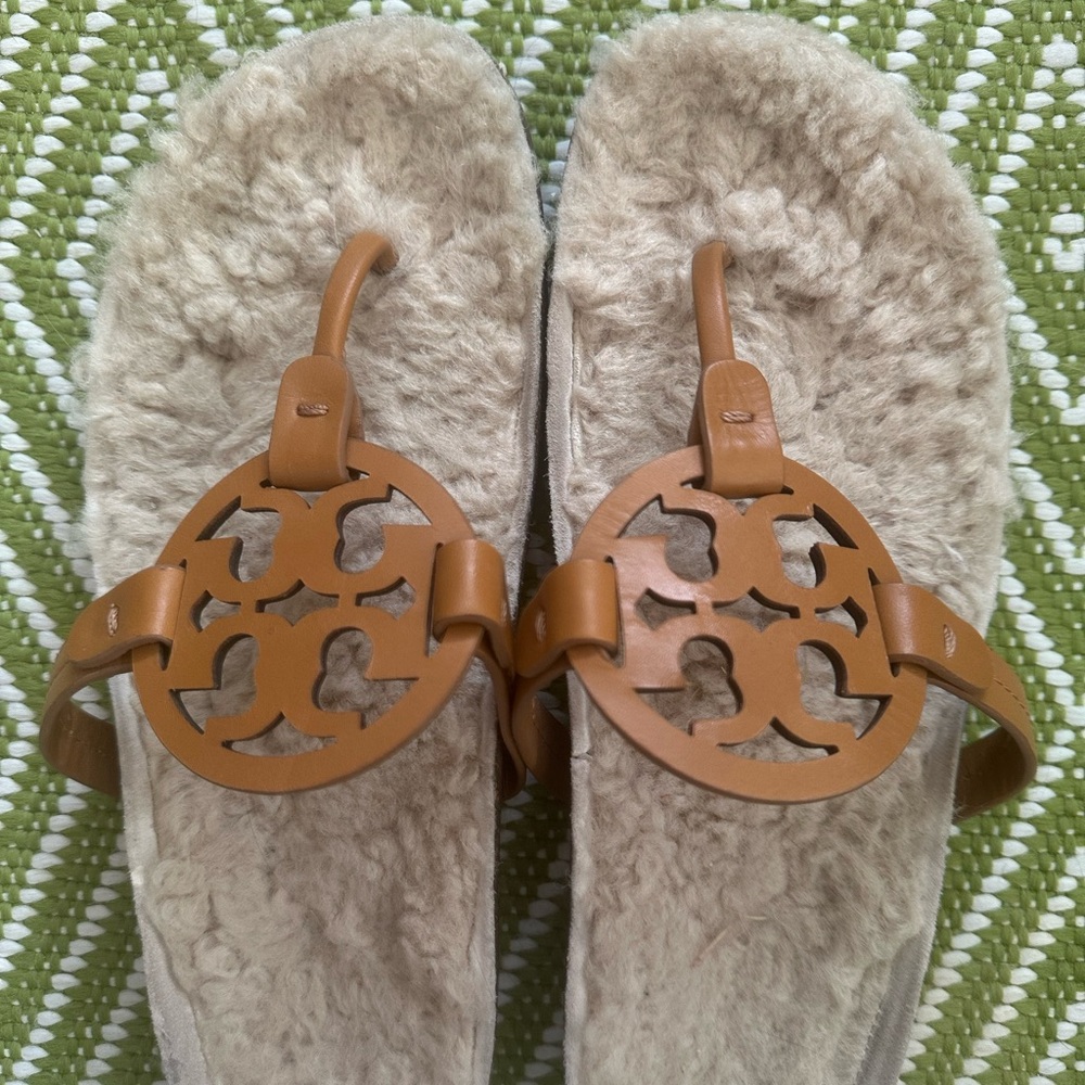 Tory Burch Tan Shearling Slides - Picture 4 of 7